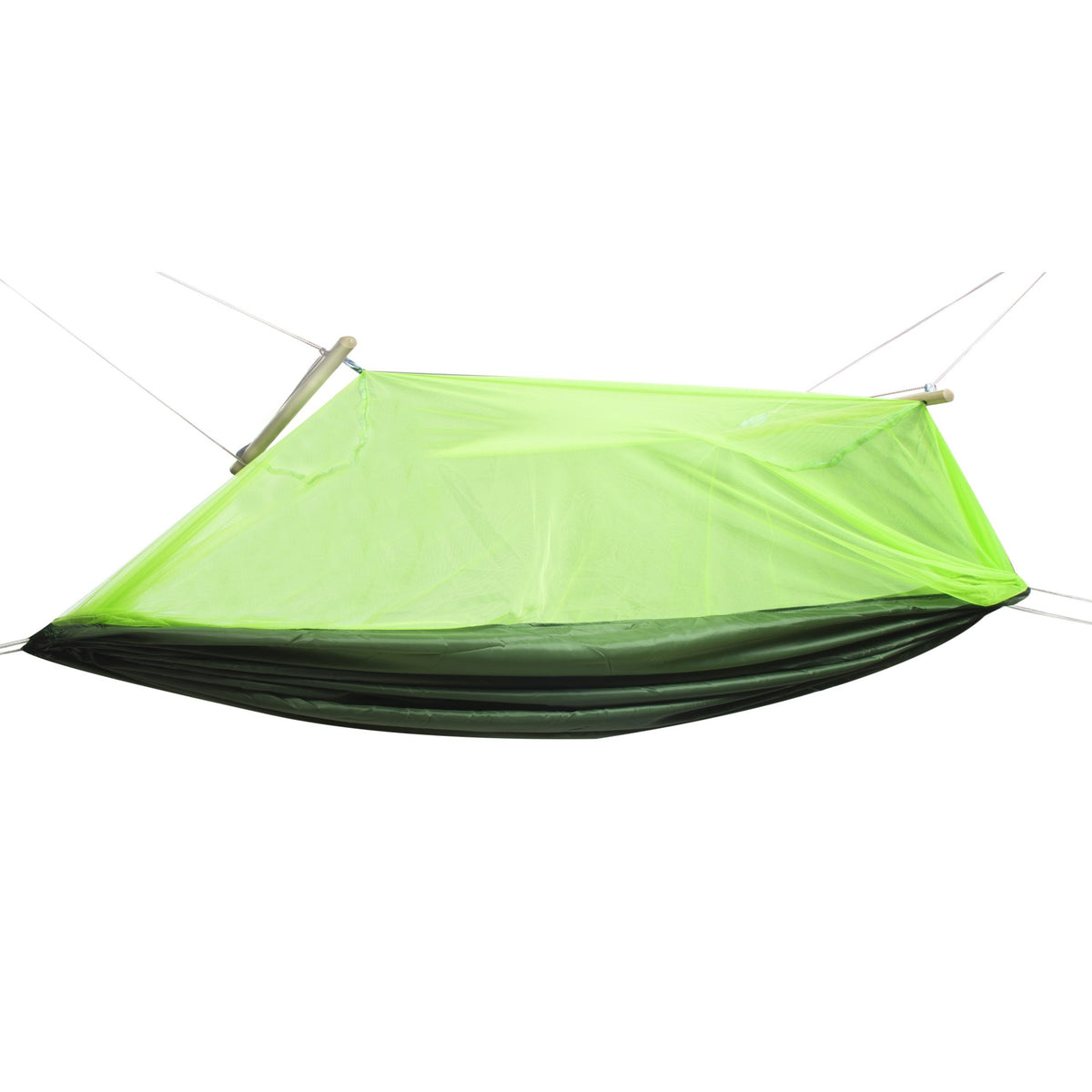 Hamac de camping dublu verde cu plasă de țânțari montată, suspendat între copaci